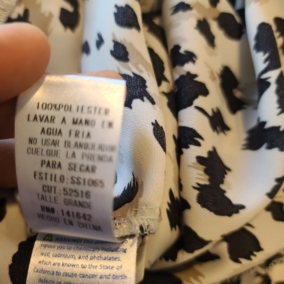 SHE & Sky Top size Large - Picture 8 of 8